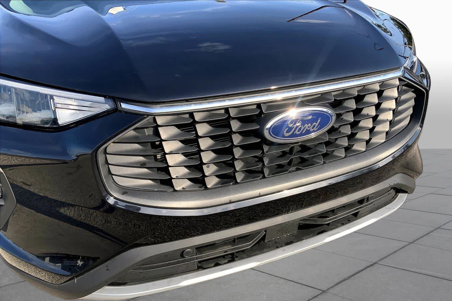 Used 2025 Ford Escape SE FWD image 53