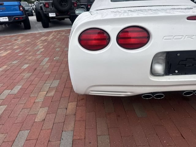 Used 2003 Chevrolet Corvette Convertible RWD image 8