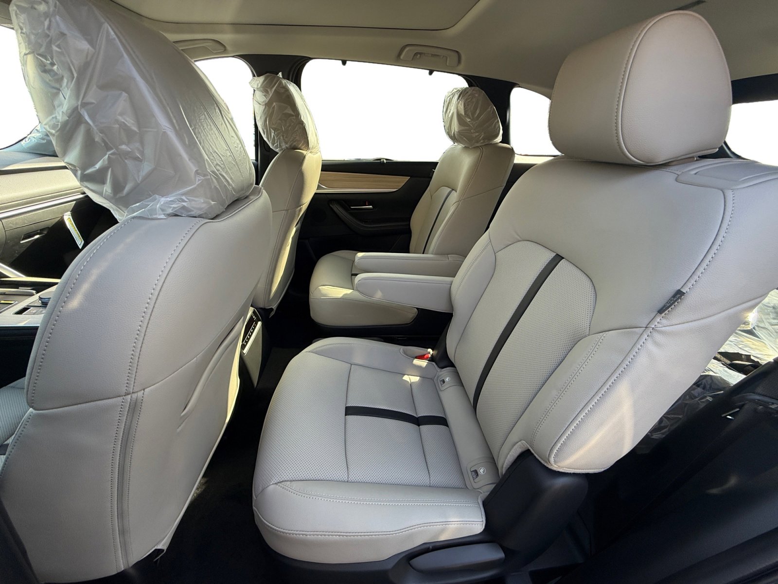 New 2026 MAZDA CX-90 Plug-In Hybrid w/Premium Sport image 16