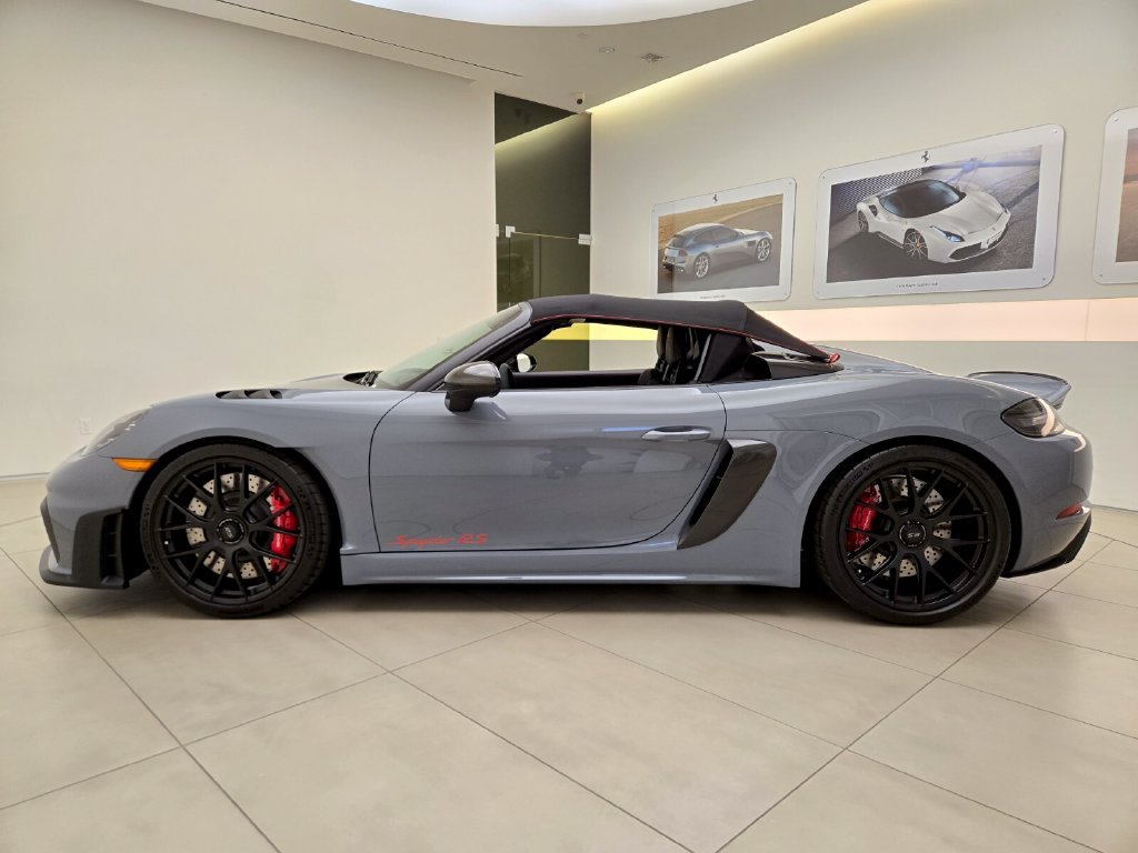 Used 2025 Porsche 718 Boxster Spyder RS RWD image 42