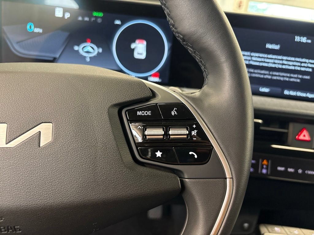 Certified 2024 Kia EV6 Wind AWD/4WD image 21