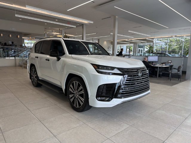 Certified 2026 Lexus LX 700h Luxury w/ Appearance Package AWD/4WD image 3