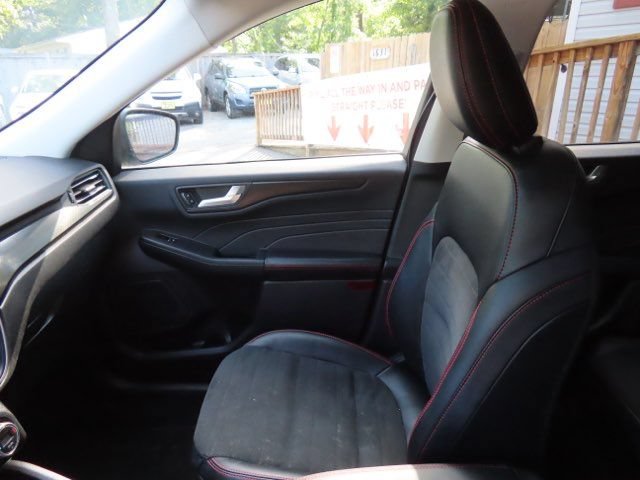 Used 2021 Ford Escape SEL w/ SEL Stealth AWD Package image 21