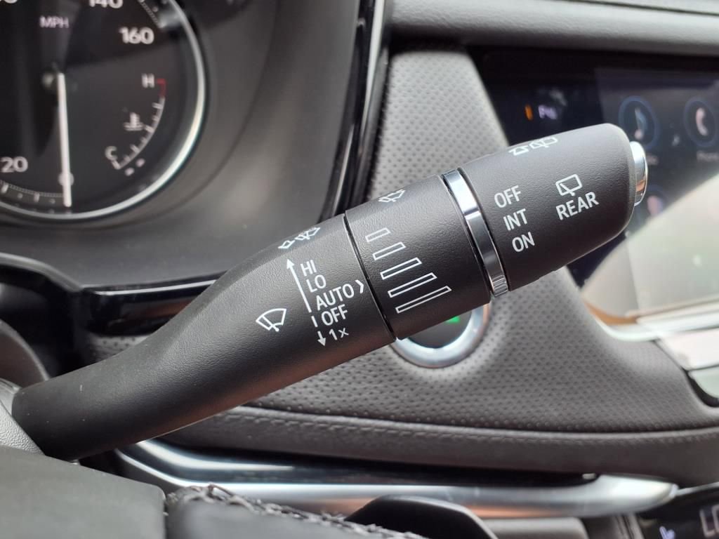 New 2025 Cadillac XT5 Premium Luxury w/ LPO, Floor Liner Package image 17