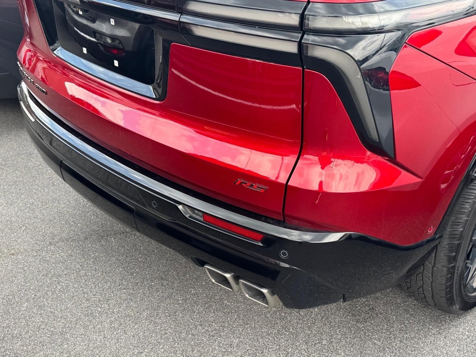 Used 2024 Chevrolet Traverse RS AWD/4WD image 17
