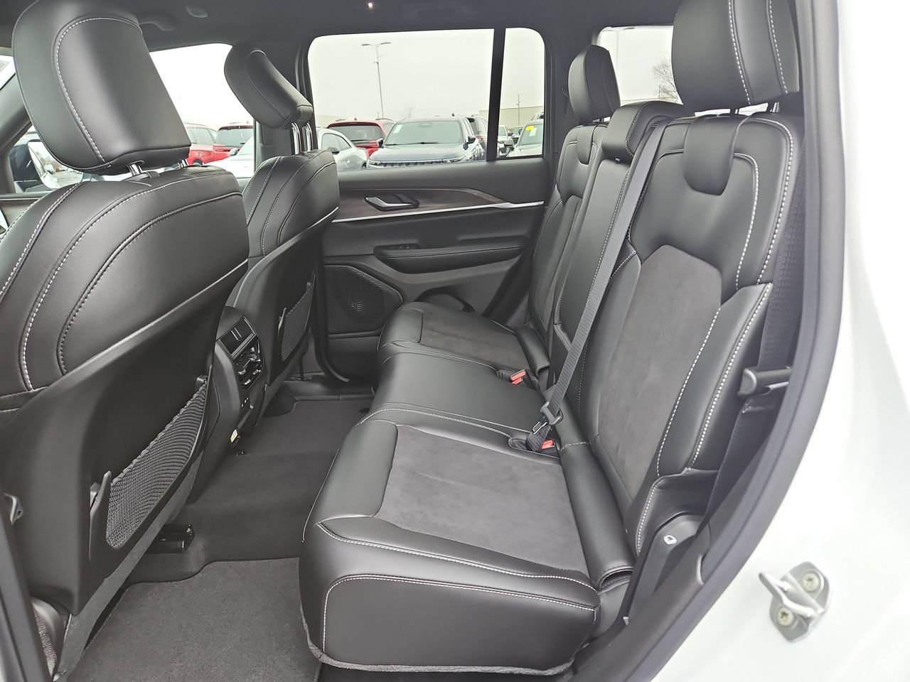 New 2026 Jeep Grand Cherokee Altitude AWD/4WD image 13