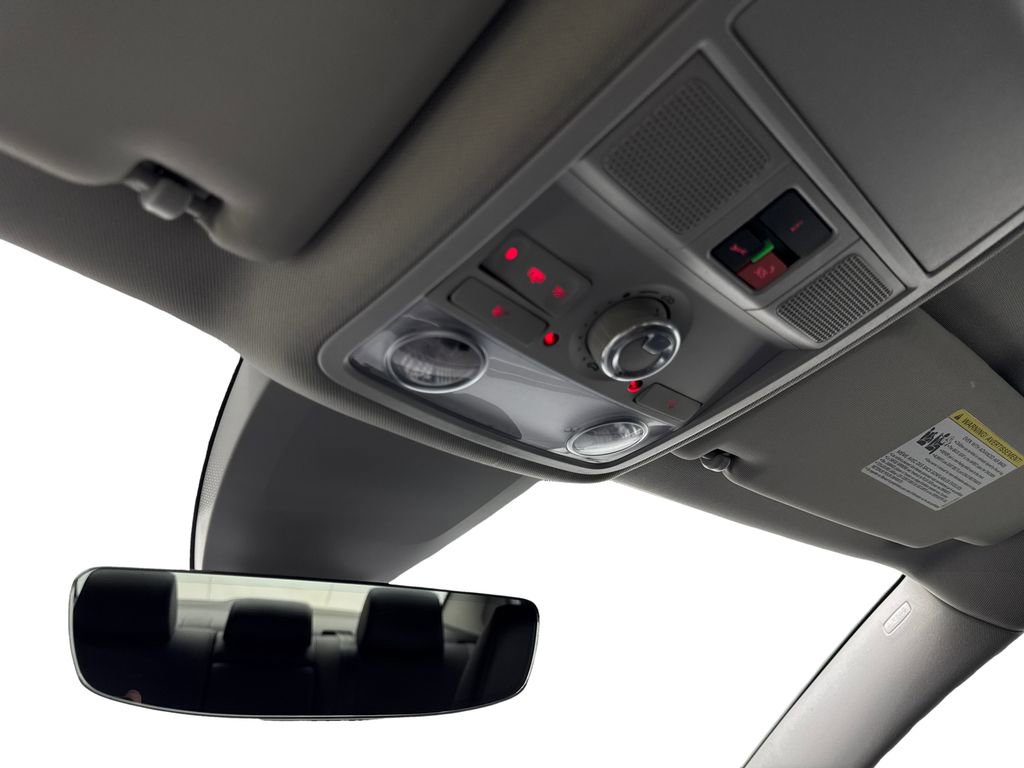 Used 2022 Volkswagen Passat 2.0T SE FWD image 67