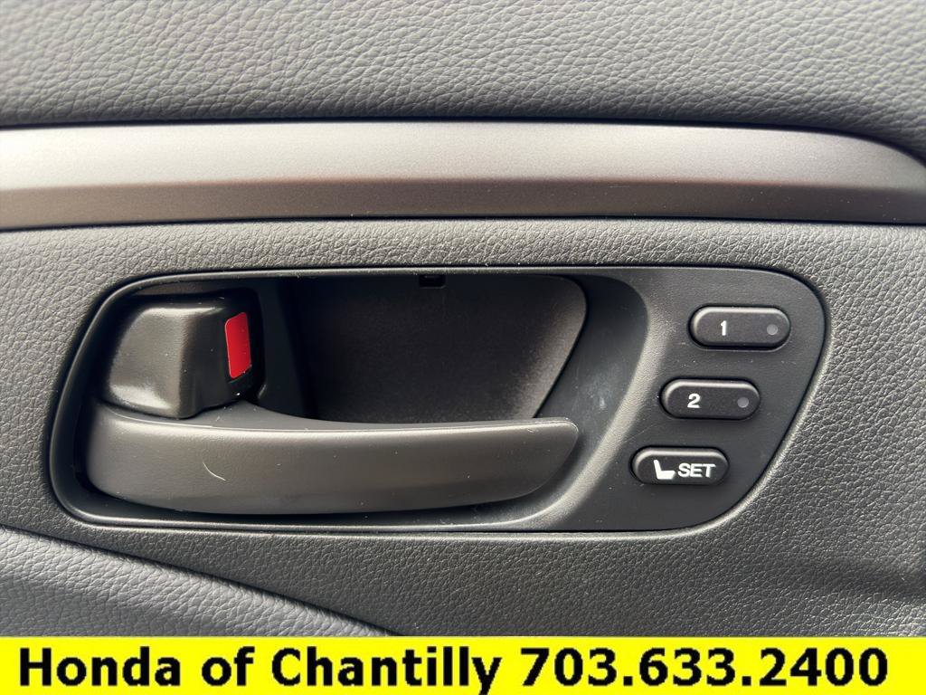 Certified 2024 Honda Passport EX-L image 21