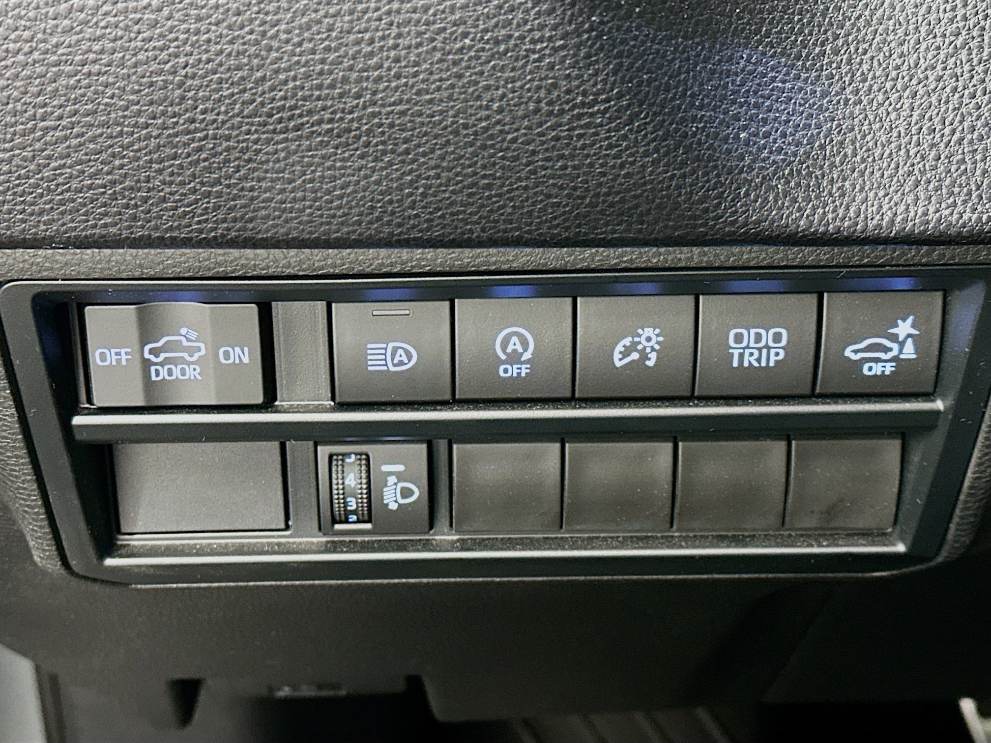 Used 2023 Toyota Tundra SR5 w/ TRD Off-Road Package image 17