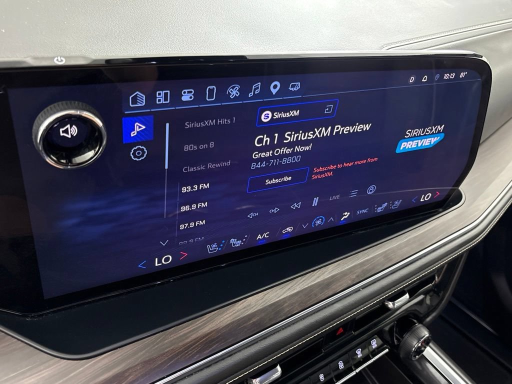 Certified 2025 Chevrolet Suburban Premier AWD/4WD image 41