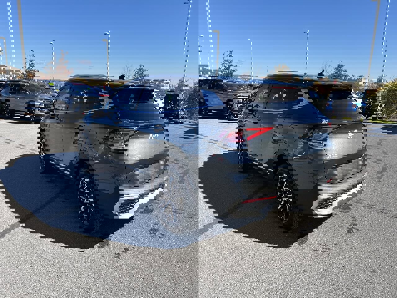 Used 2023 Kia Sportage EX image 5