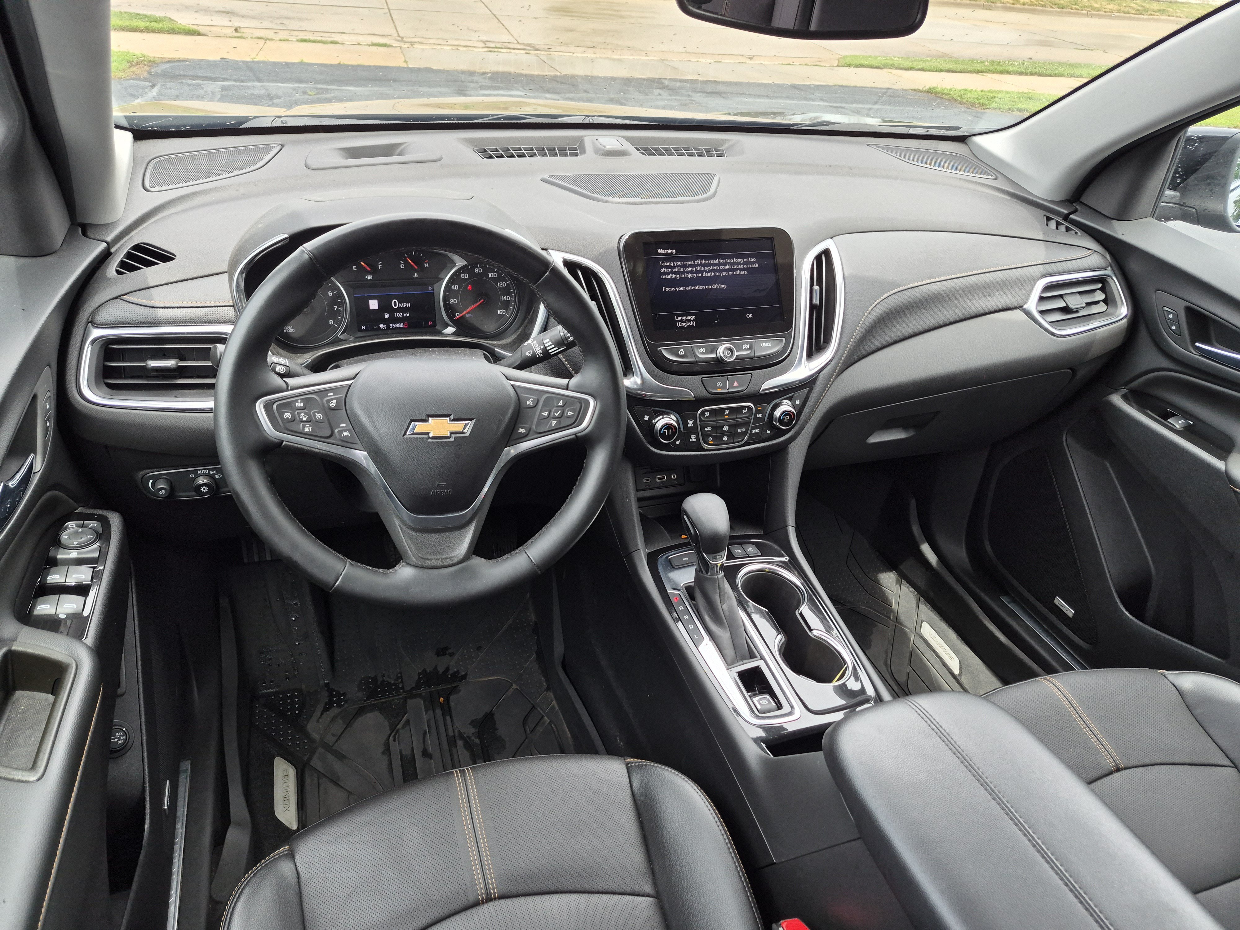 Used 2023 Chevrolet Equinox Premier AWD/4WD image 17