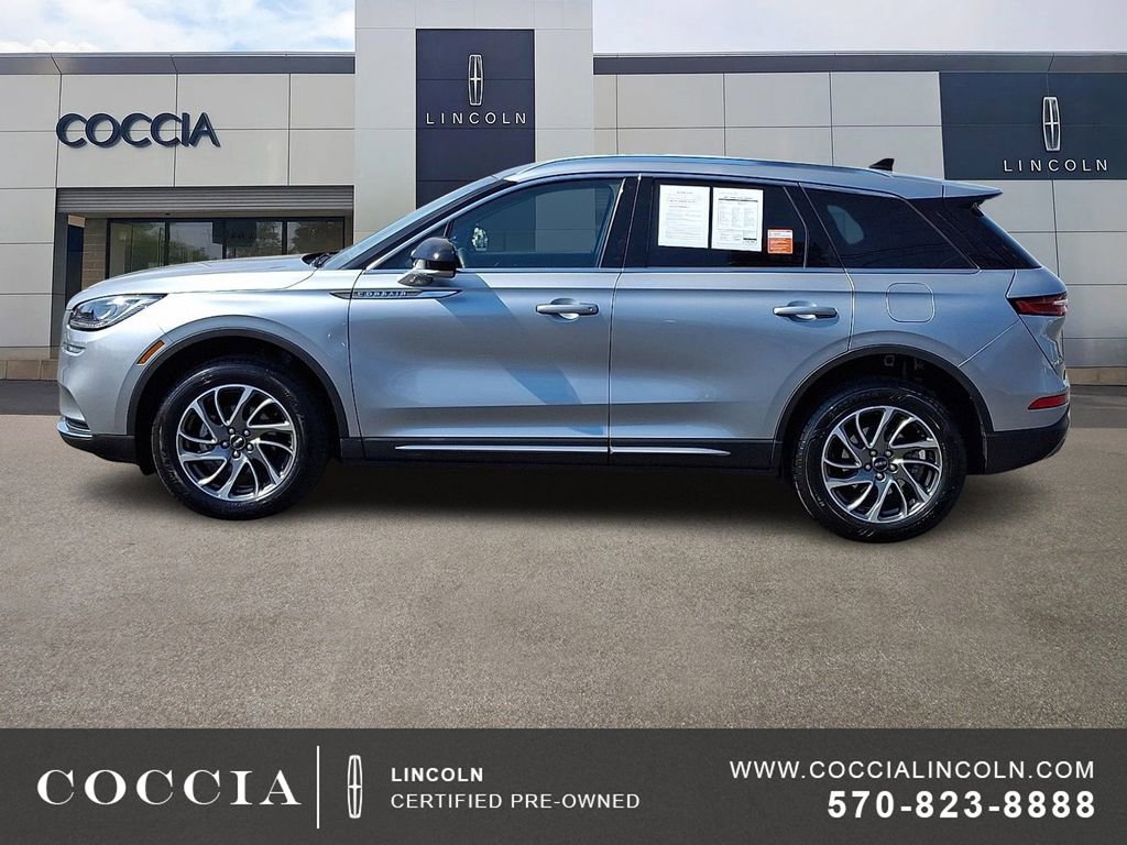 Certified 2022 Lincoln Corsair AWD w/ Equipment Group 101A image 7