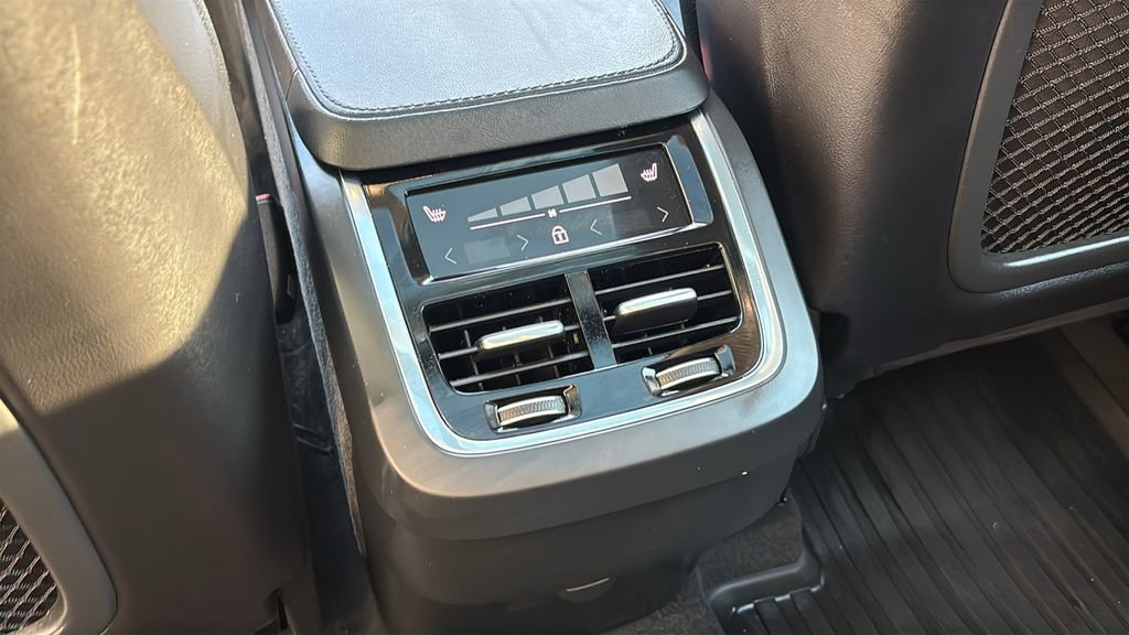 Certified 2023 Volvo XC90 B6 Core w/ Protection Package Premier image 9