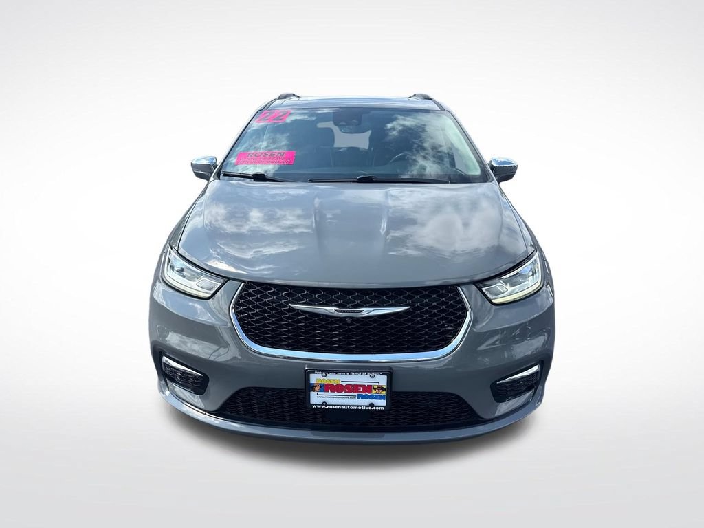 Used 2022 Chrysler Pacifica Limited FWD image 8