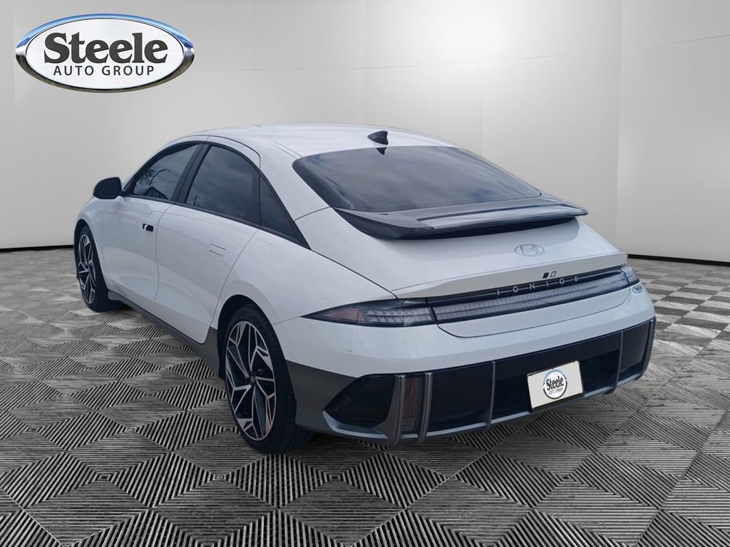 Used 2025 Hyundai Ioniq 6 SEL image 3