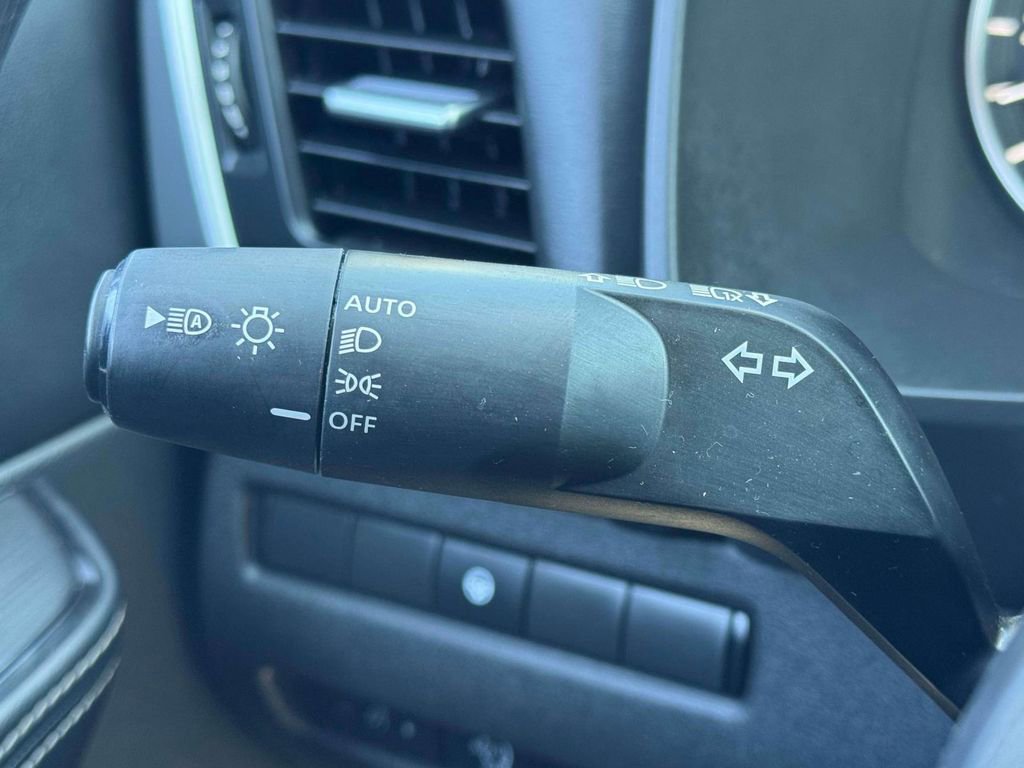 Certified 2024 Nissan Rogue SV image 23