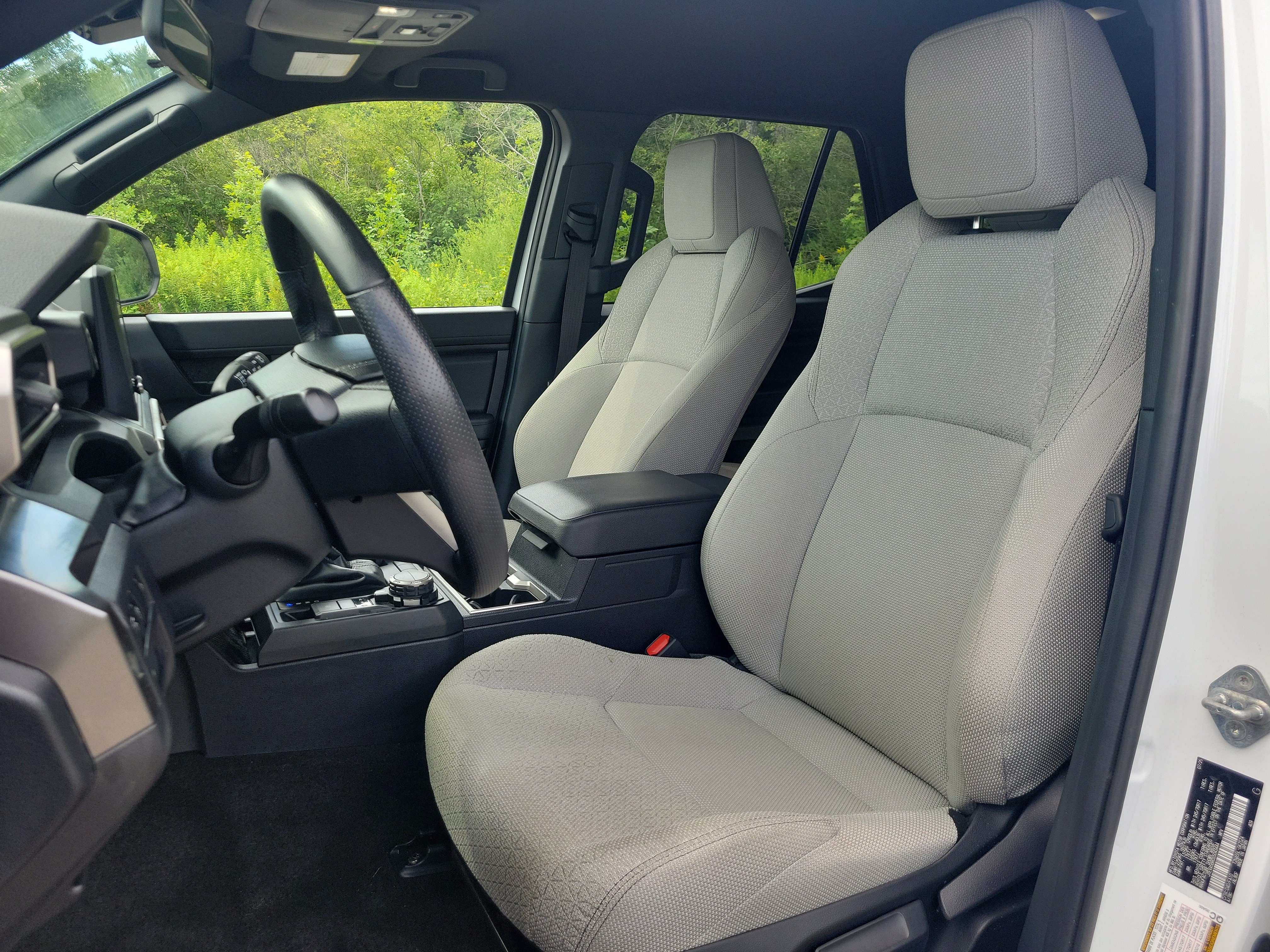 Used 2025 Toyota 4Runner SR5 AWD/4WD image 14