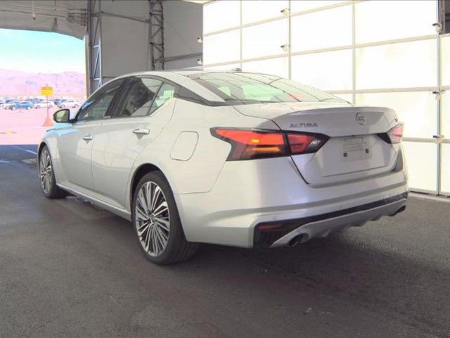 Used 2023 Nissan Altima 2.5 SL FWD image 4