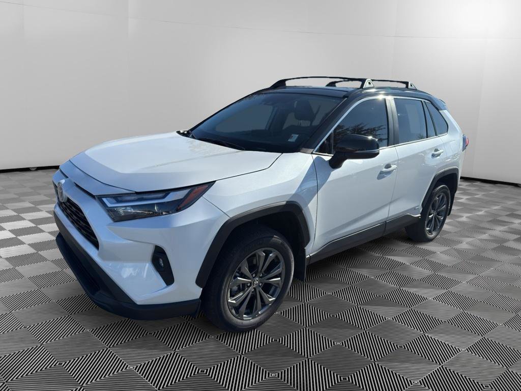 Used 2024 Toyota RAV4 XLE Premium image 3