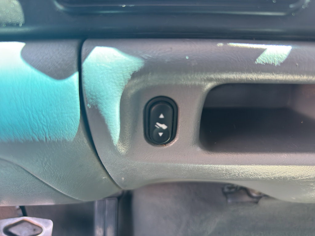 Used 2004 Ford F350 XLT AWD/4WD image 27