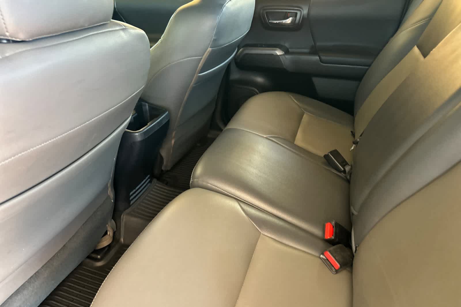 Used 2019 Toyota Tacoma TRD Sport w/ Technology Package AWD/4WD image 12