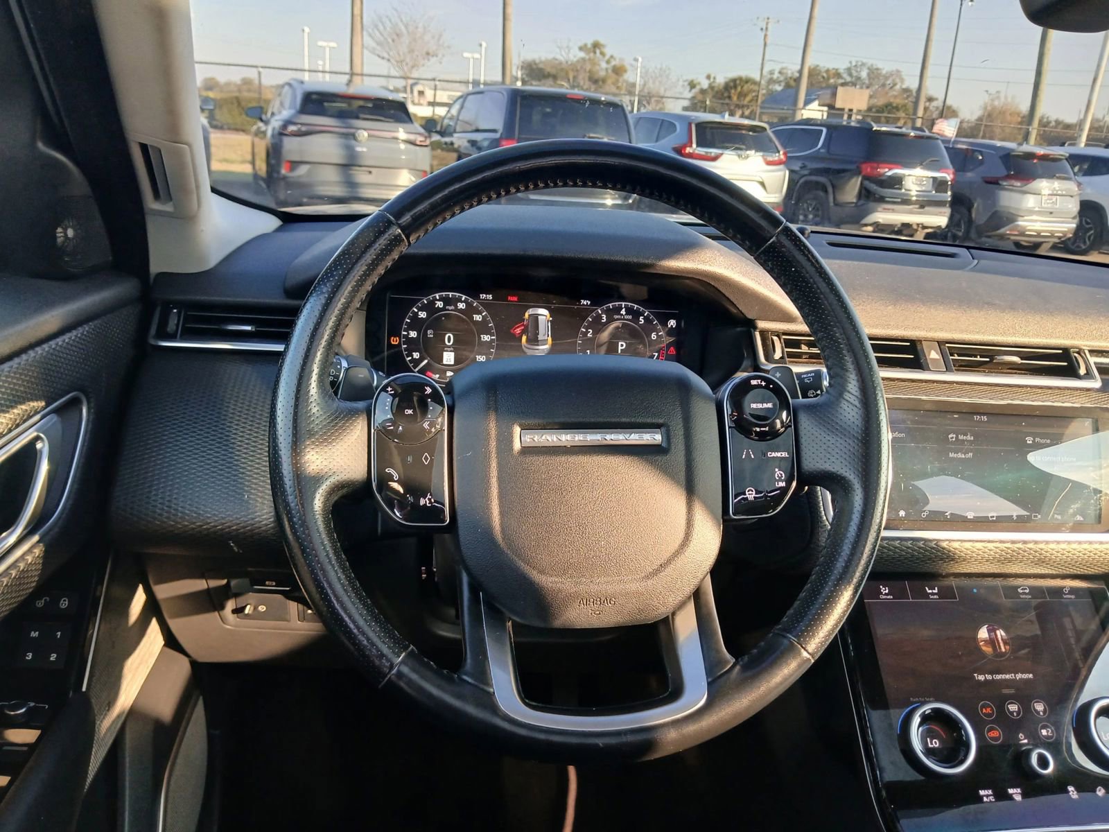 Used 2018 Land Rover Range Rover Velar S image 25