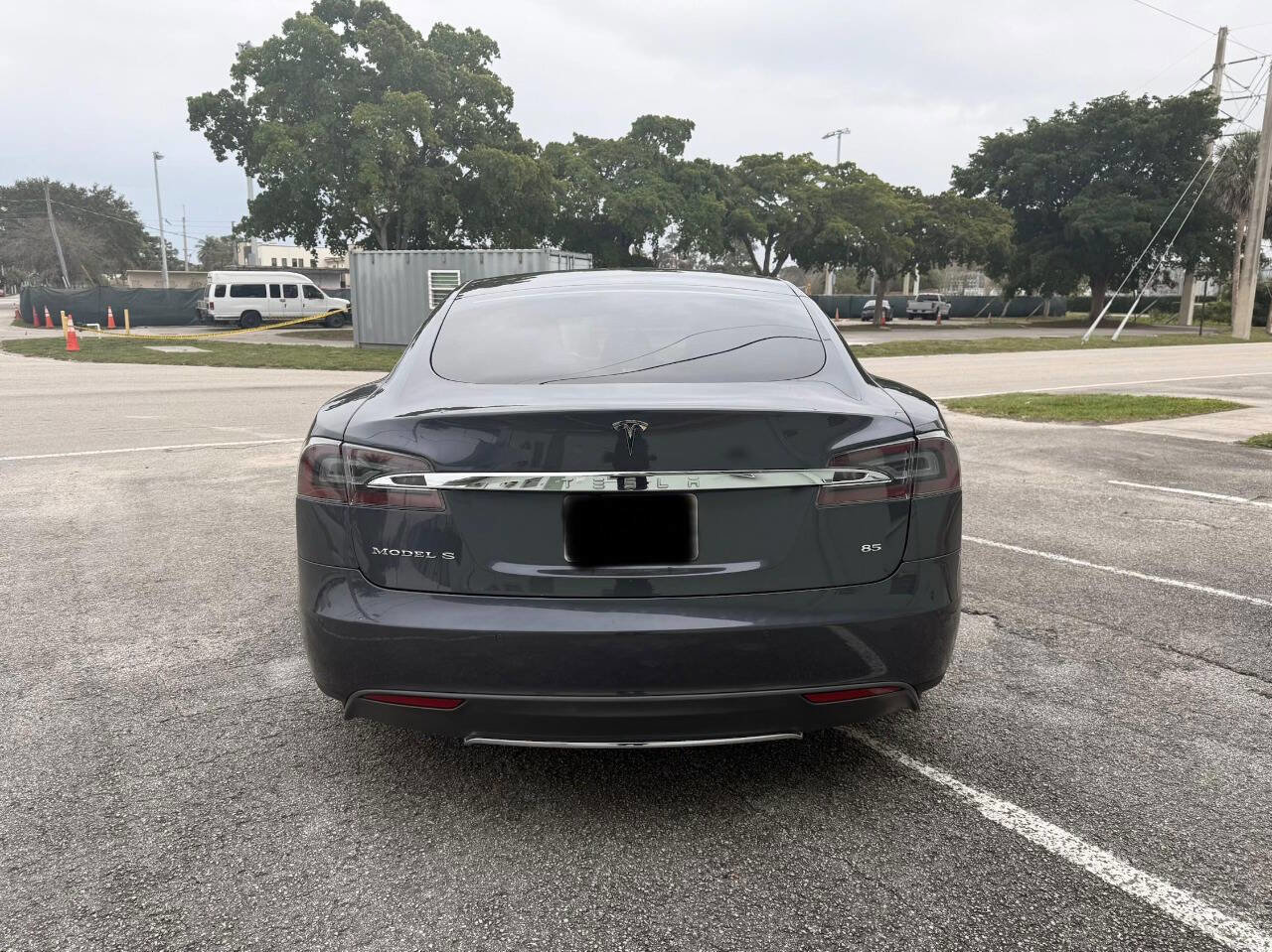 Used 2015 Tesla Model S 85 RWD image 12