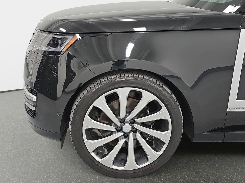 Used 2024 Land Rover Range Rover Long Wheelbase Autobiography AWD/4WD image 10