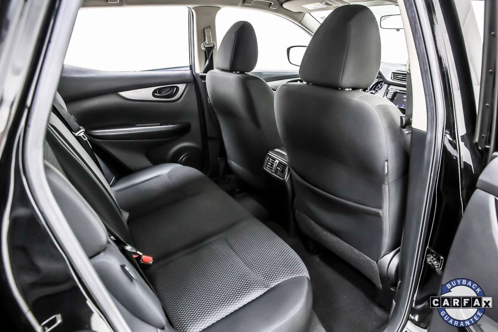 Used 2021 Nissan Rogue Sport S image 32