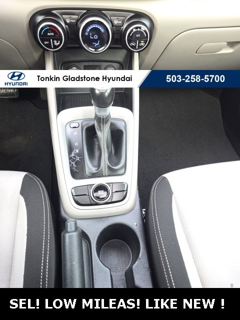 Used 2020 Hyundai Venue SEL w/ Convenience Package image 19