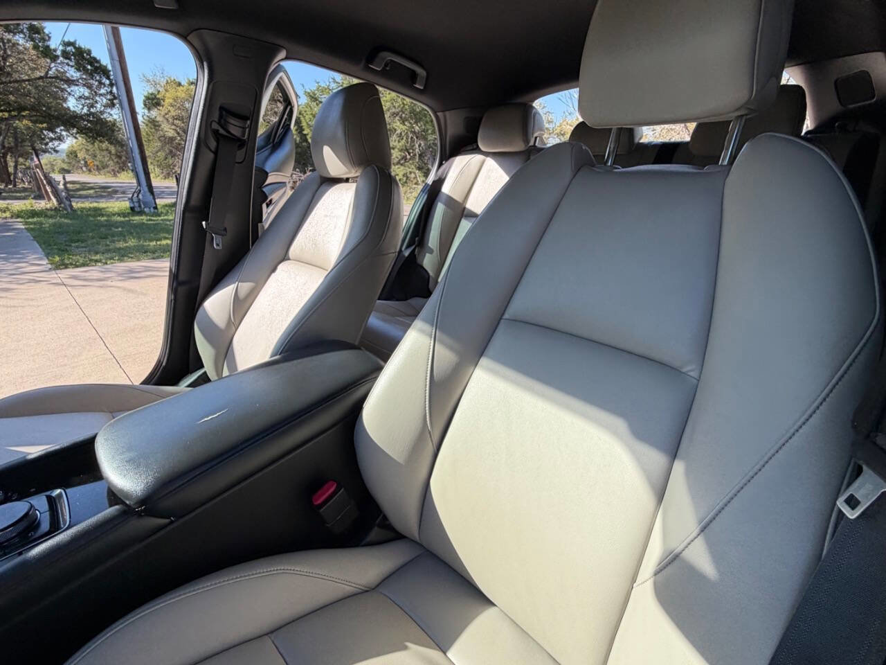 Used 2019 MAZDA MAZDA3 Hatchback w/ Preferred Package image 29