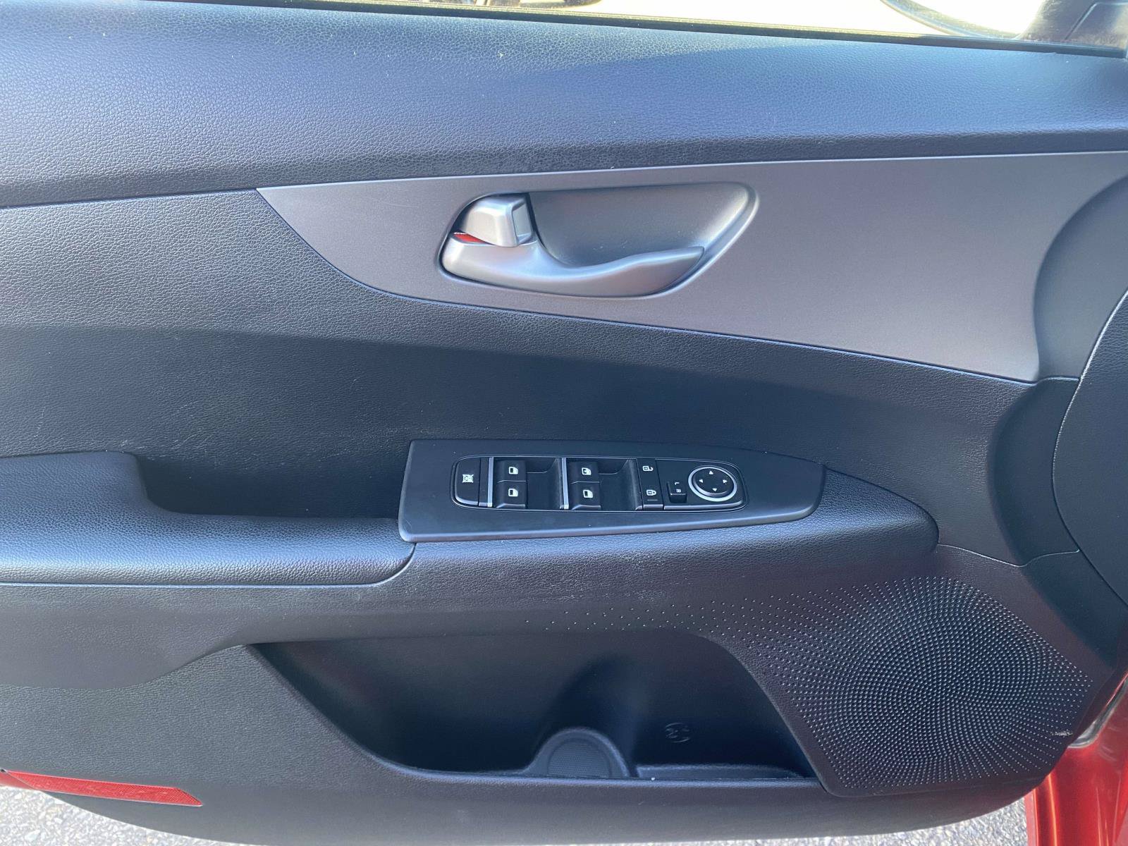 Used 2019 Kia Forte LXS FWD image 26