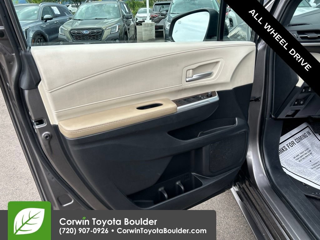 Used 2023 Toyota Sienna XLE w/ XLE Plus Package AWD/4WD image 22