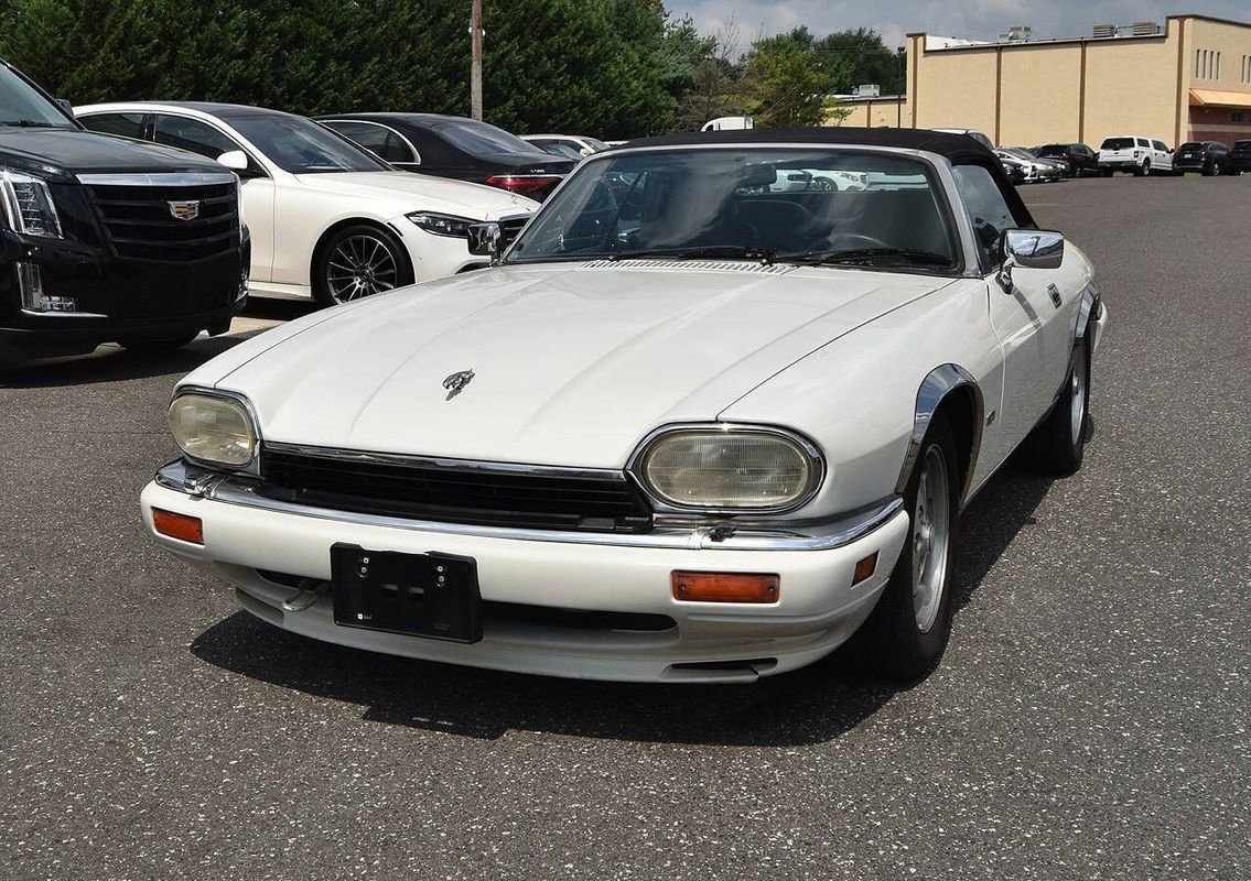 Used 1995 Jaguar XJS 4.0 Convertible RWD image 1