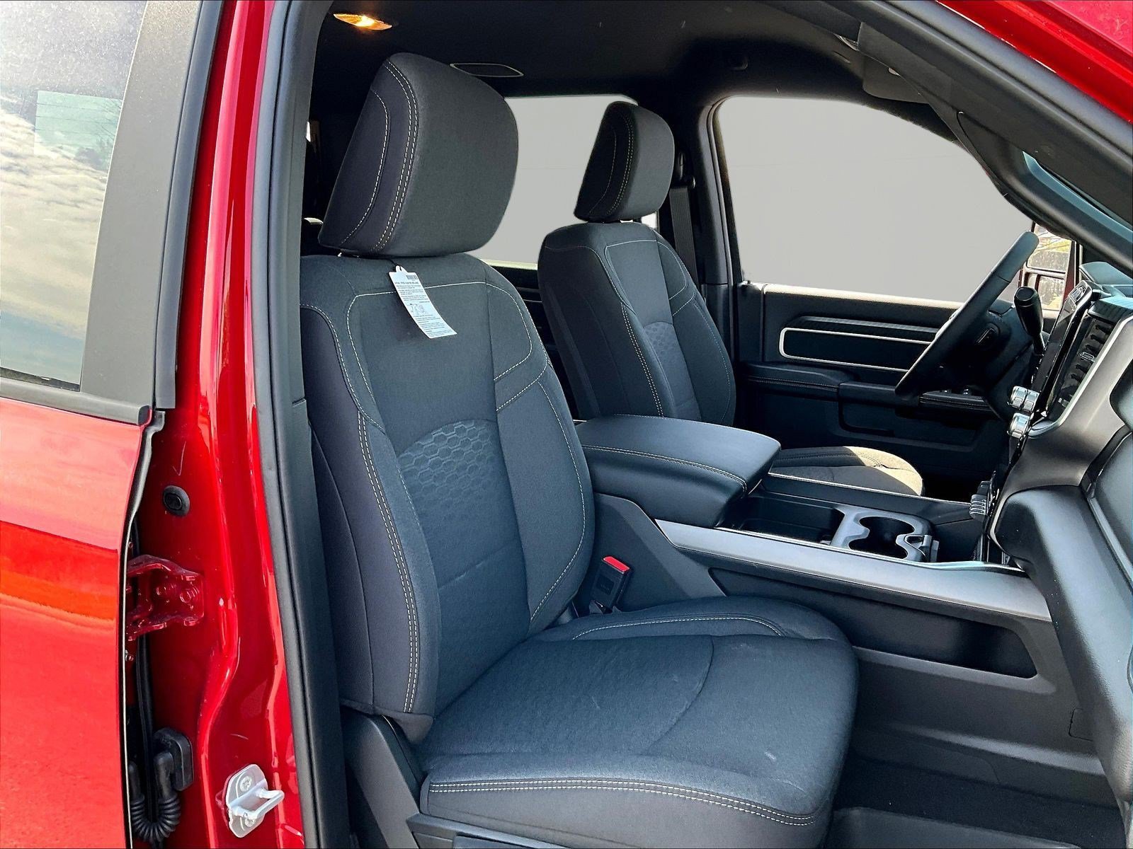 New 2026 RAM 2500 Big Horn AWD/4WD image 19