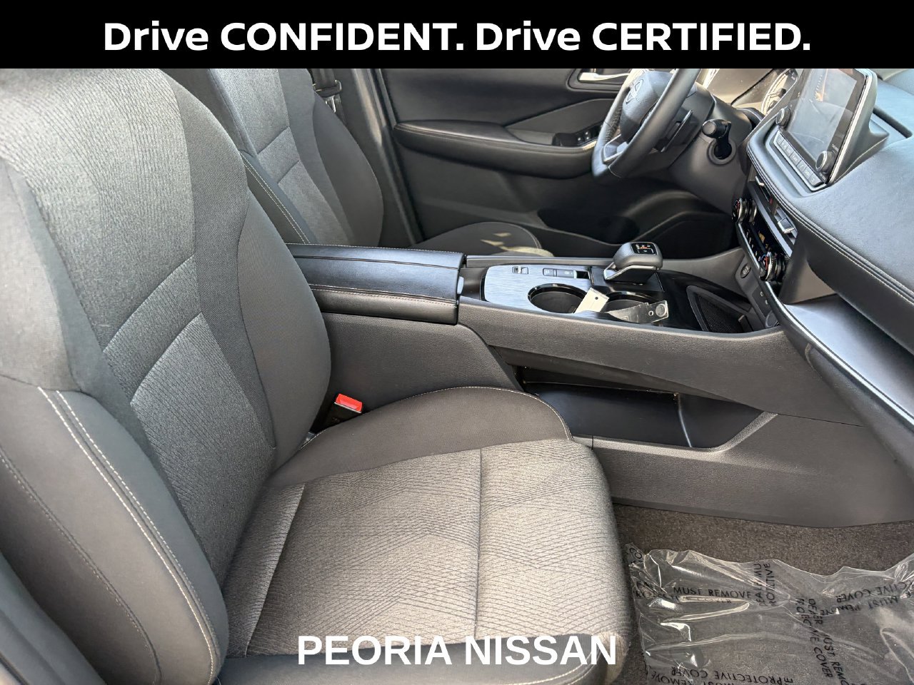Certified 2025 Nissan Rogue SV FWD image 14