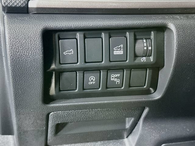 Used 2019 Subaru Forester Premium AWD/4WD image 23