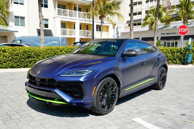 Used 2025 Lamborghini Urus SE image 3