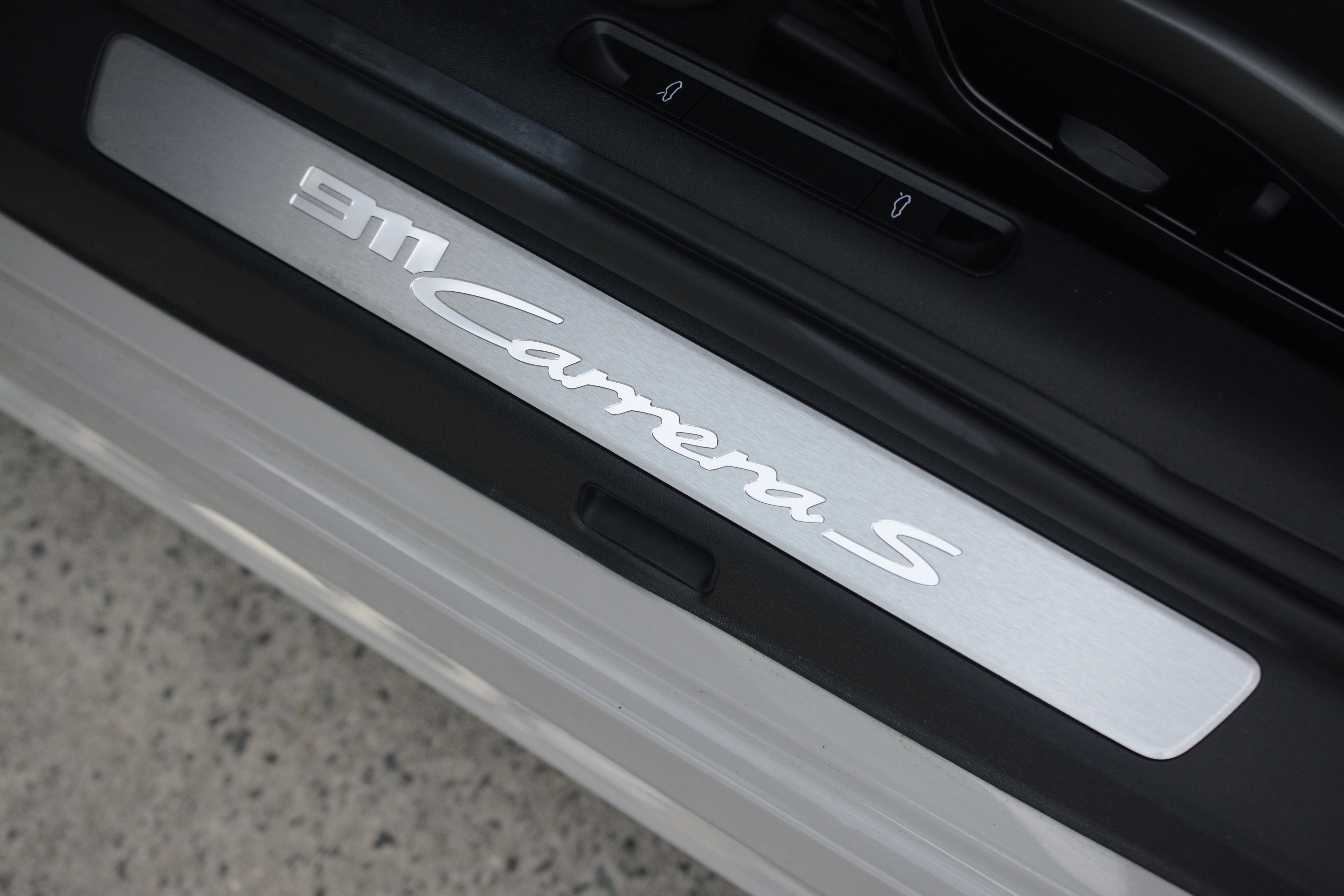 Certified 2022 Porsche 911 Carrera S RWD image 16