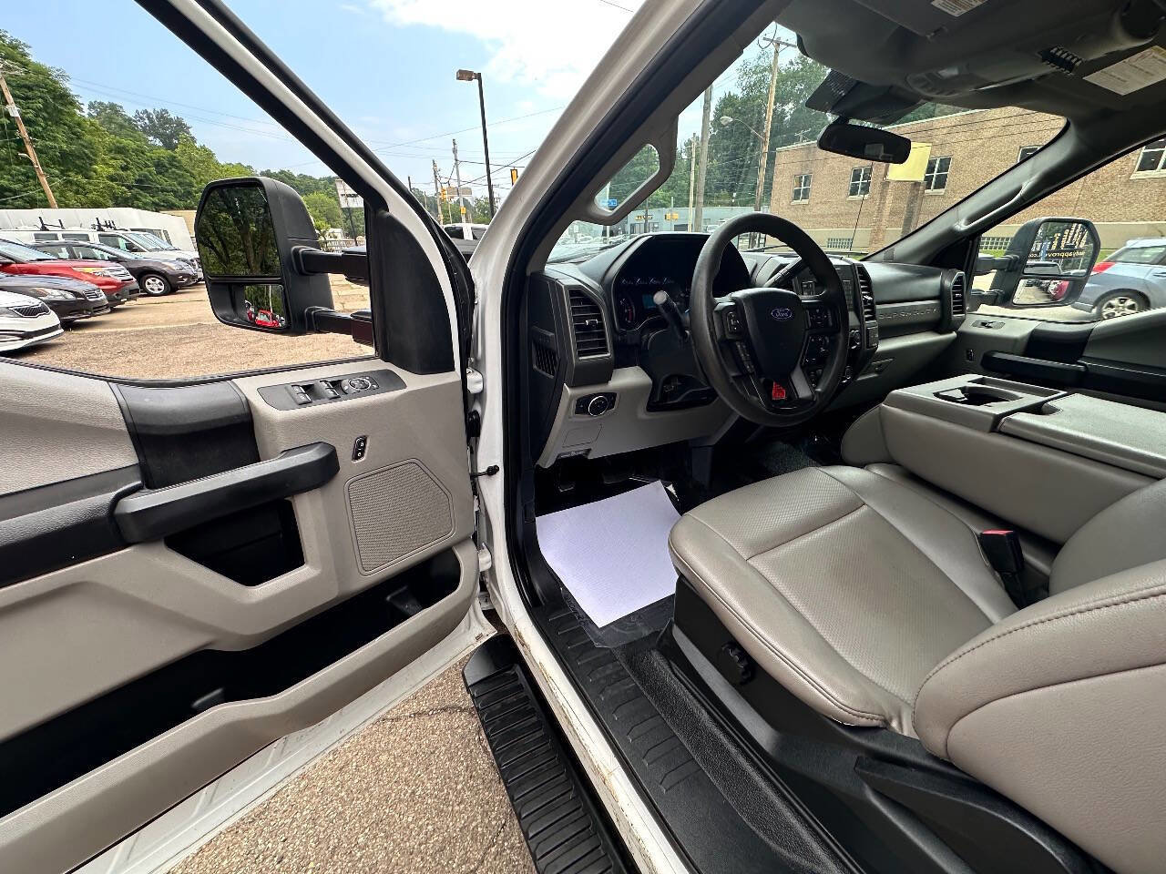 Used 2020 Ford F350 XL w/ Power Equipment Group image 12