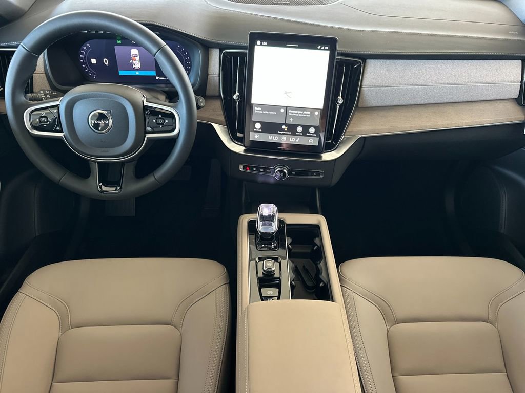 New 2026 Volvo XC90 B6 Plus w/ Protection Package Premier image 12