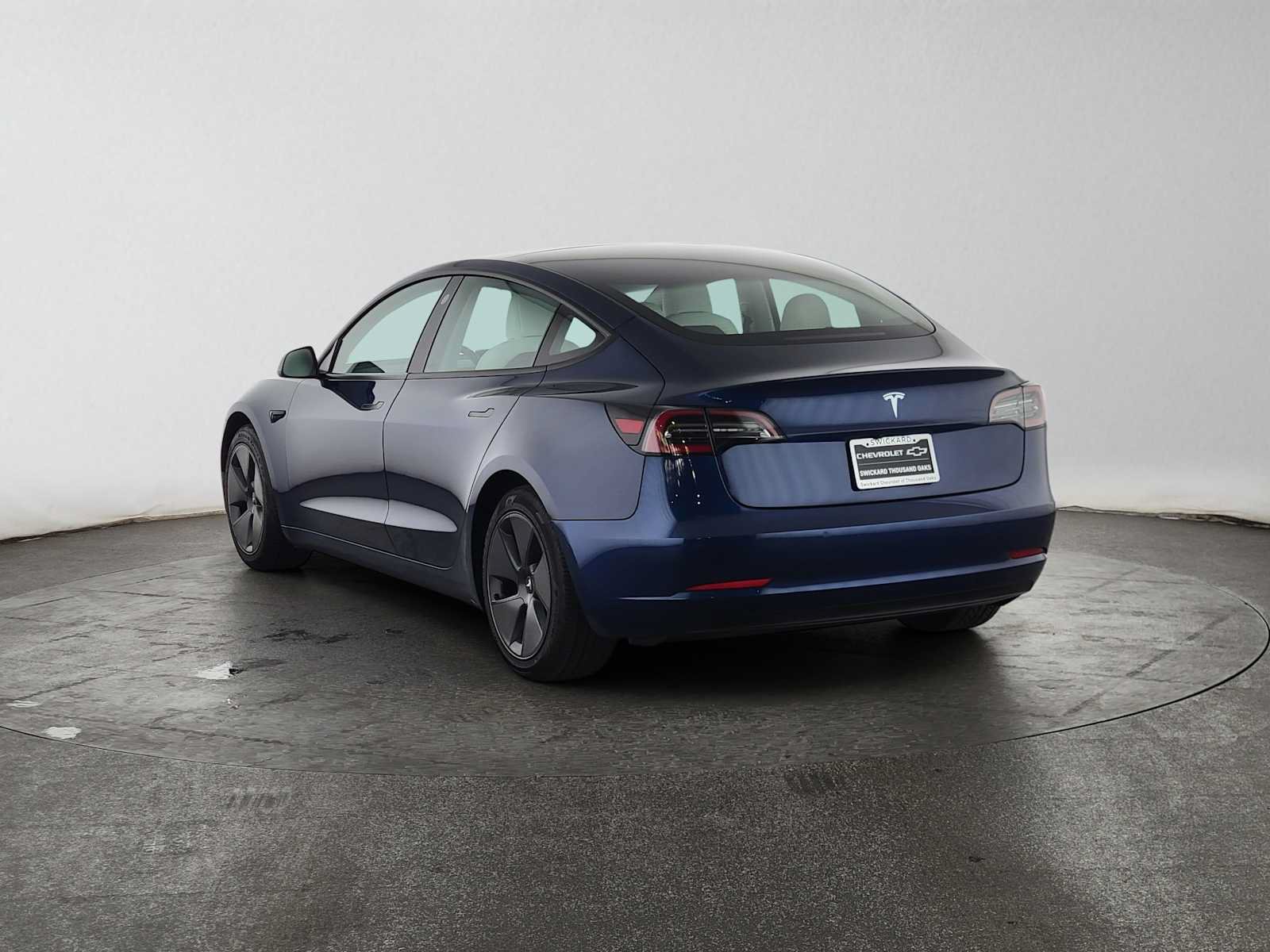 Used 2021 Tesla Model 3 Standard Range Plus RWD image 5