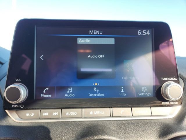 Used 2025 Nissan Sentra SR FWD image 19