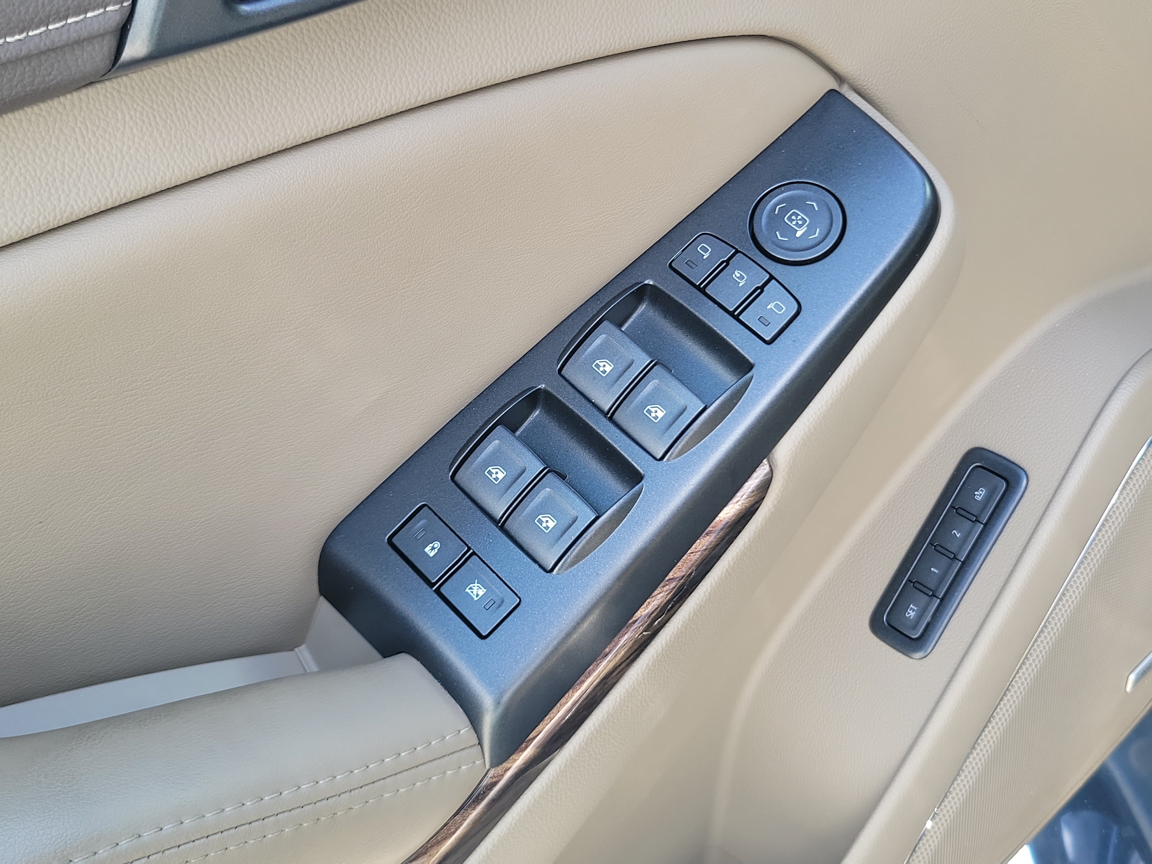Used 2019 GMC Yukon SLT w/ Open Road Package RWD image 30