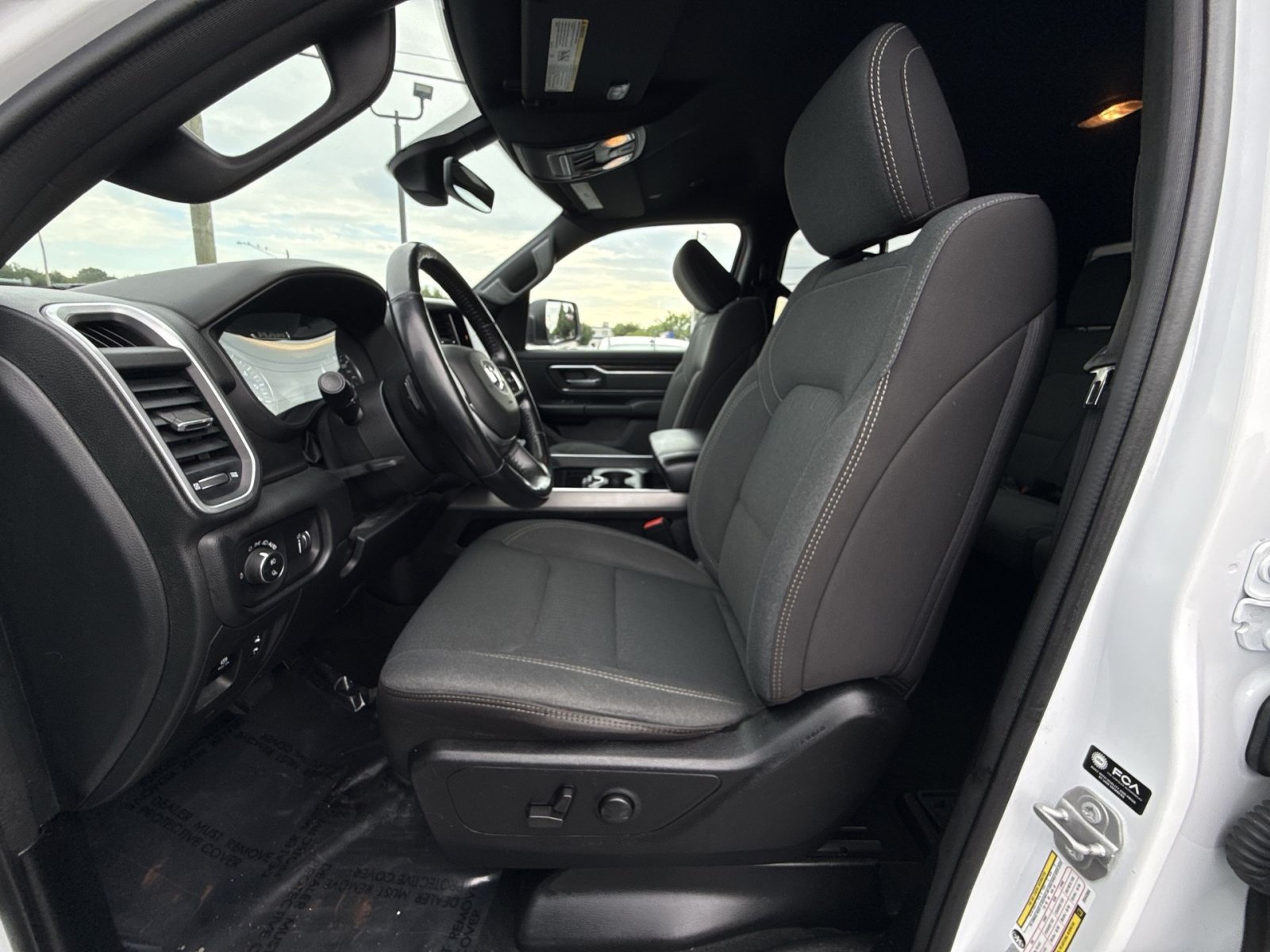 Used 2022 RAM 1500 Big Horn AWD/4WD image 13