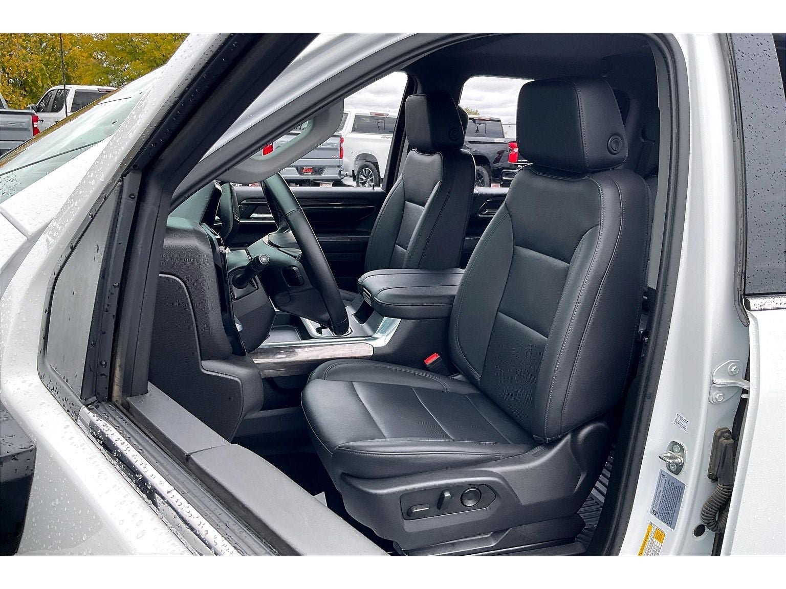 Used 2024 Chevrolet Silverado 3500 LTZ w/ LTZ Plus Package AWD/4WD image 26