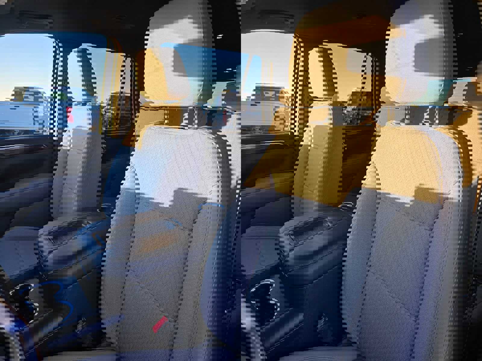 Used 2022 GMC Yukon SLE w/ Max Trailering Package image 23