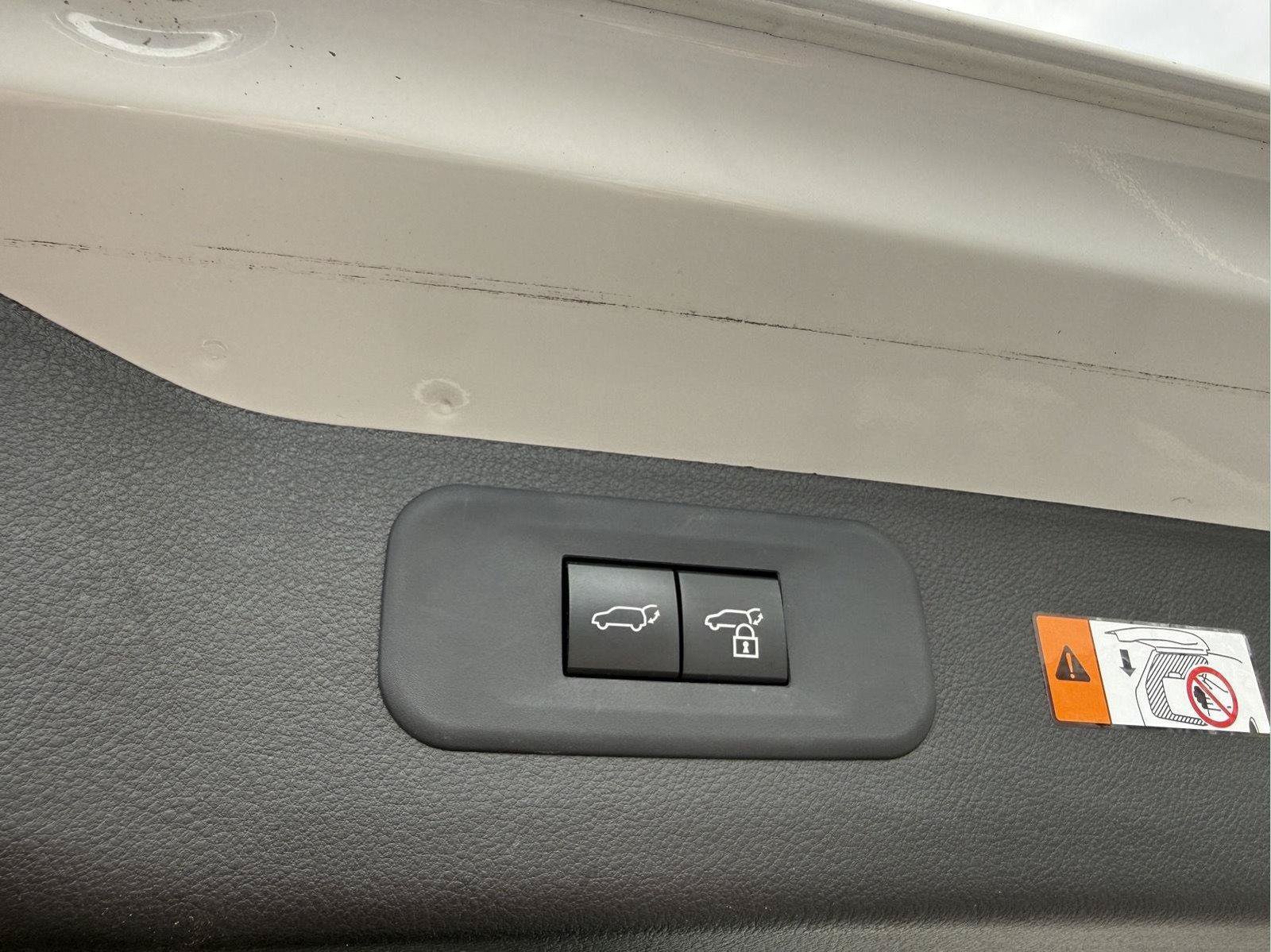 Certified 2025 Lexus TX 500h AWD w/ Technology Package image 28