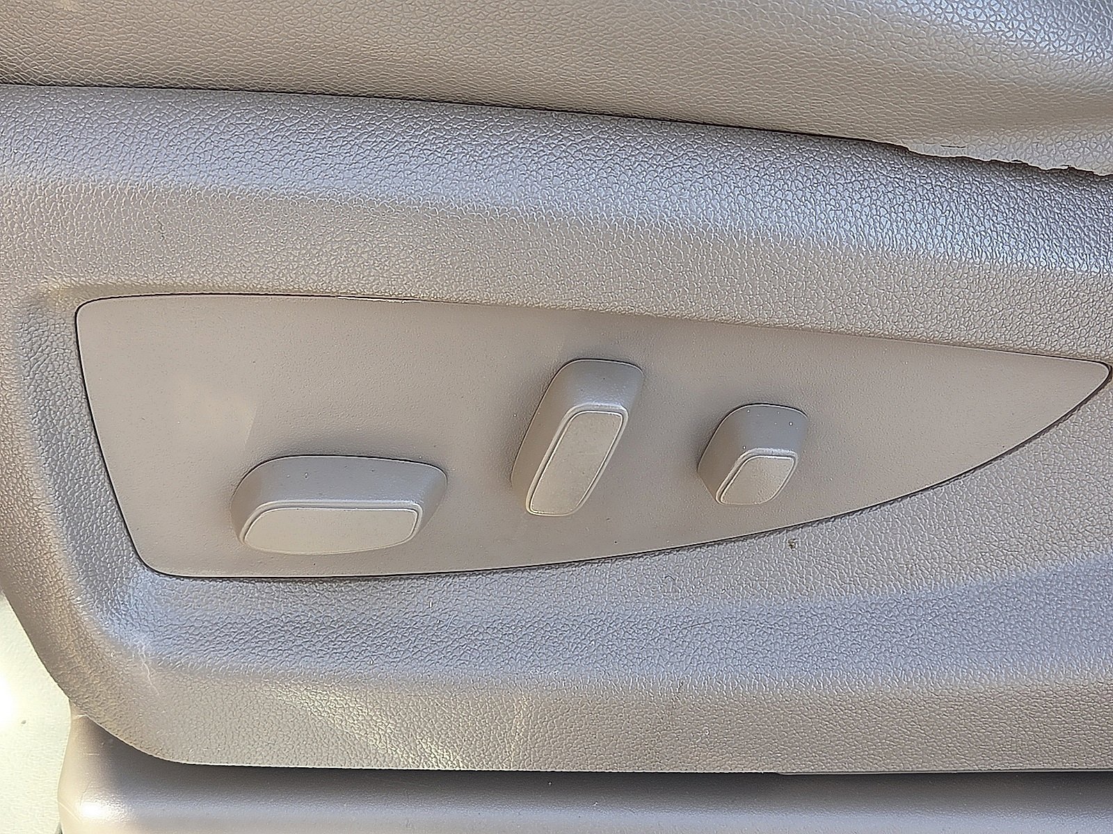 Used 2019 Chevrolet Tahoe Premier image 16